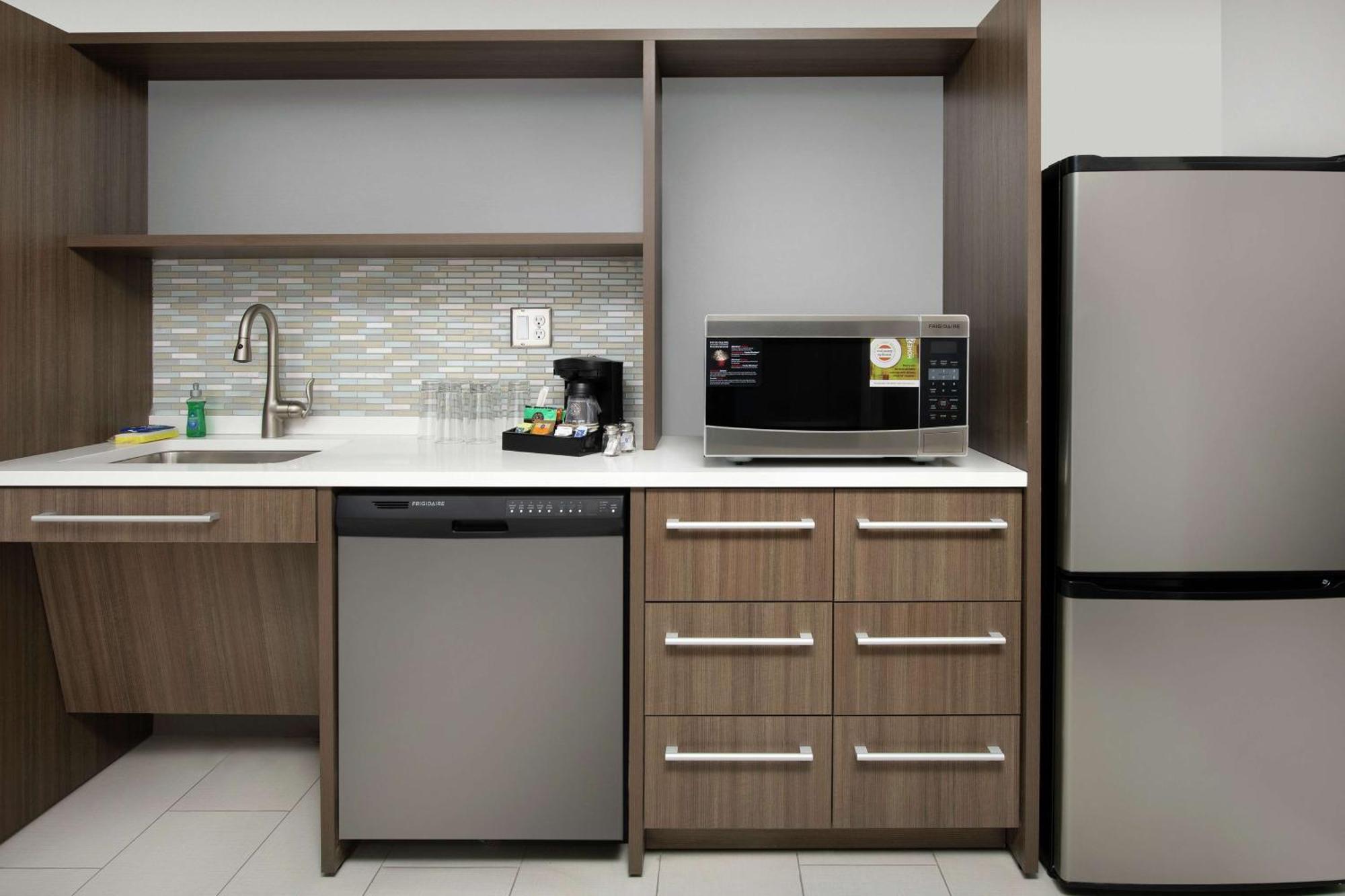 Home2 Suites By Hilton לונגמונט מראה חיצוני תמונה