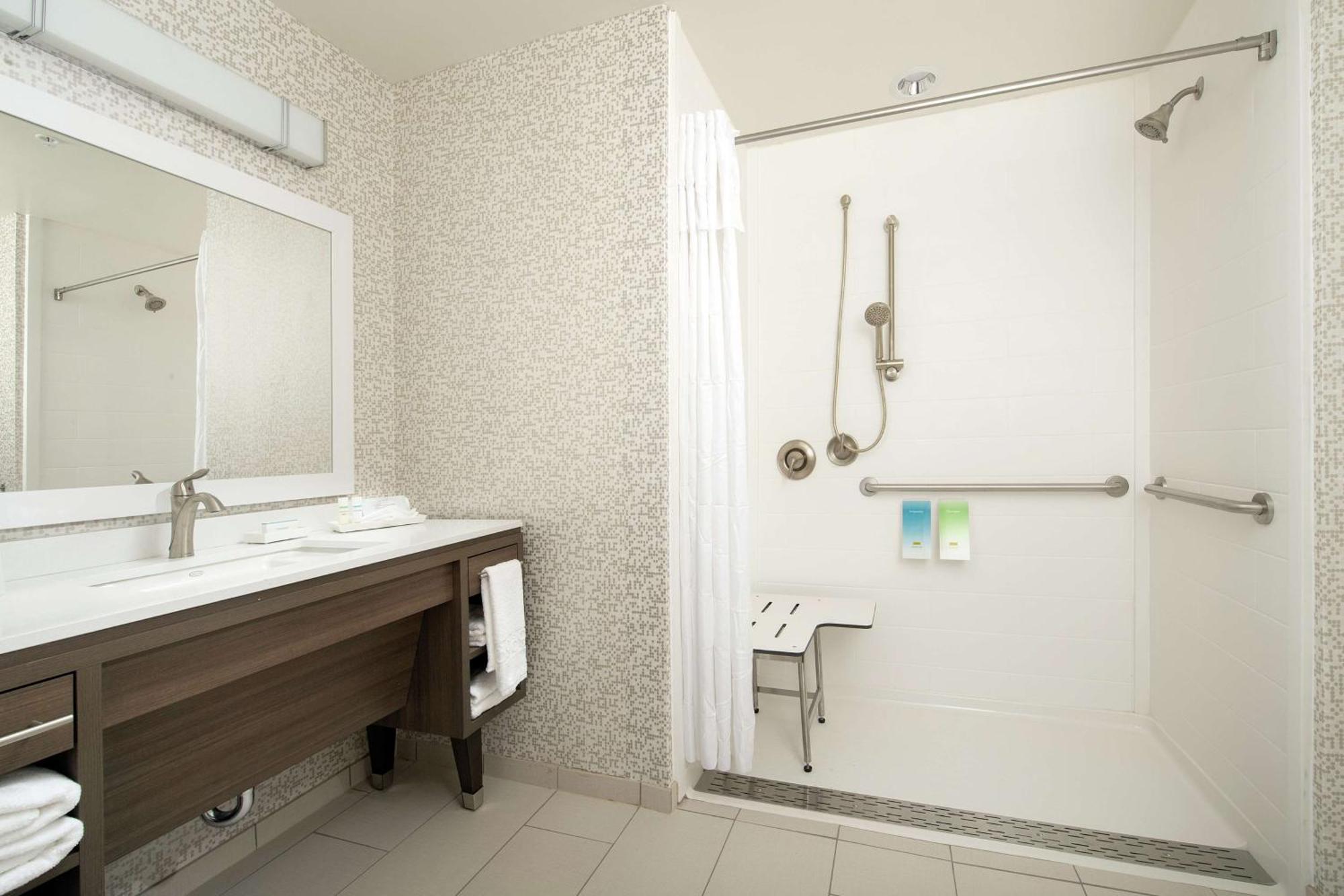 Home2 Suites By Hilton לונגמונט מראה חיצוני תמונה